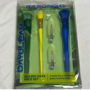 Real Techniques 3 base brushes to conceal, contour and highlight set NEW